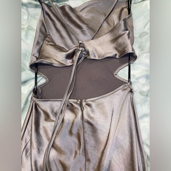 Forever 21 Satin MIDI Dress - Picture 8 of 10